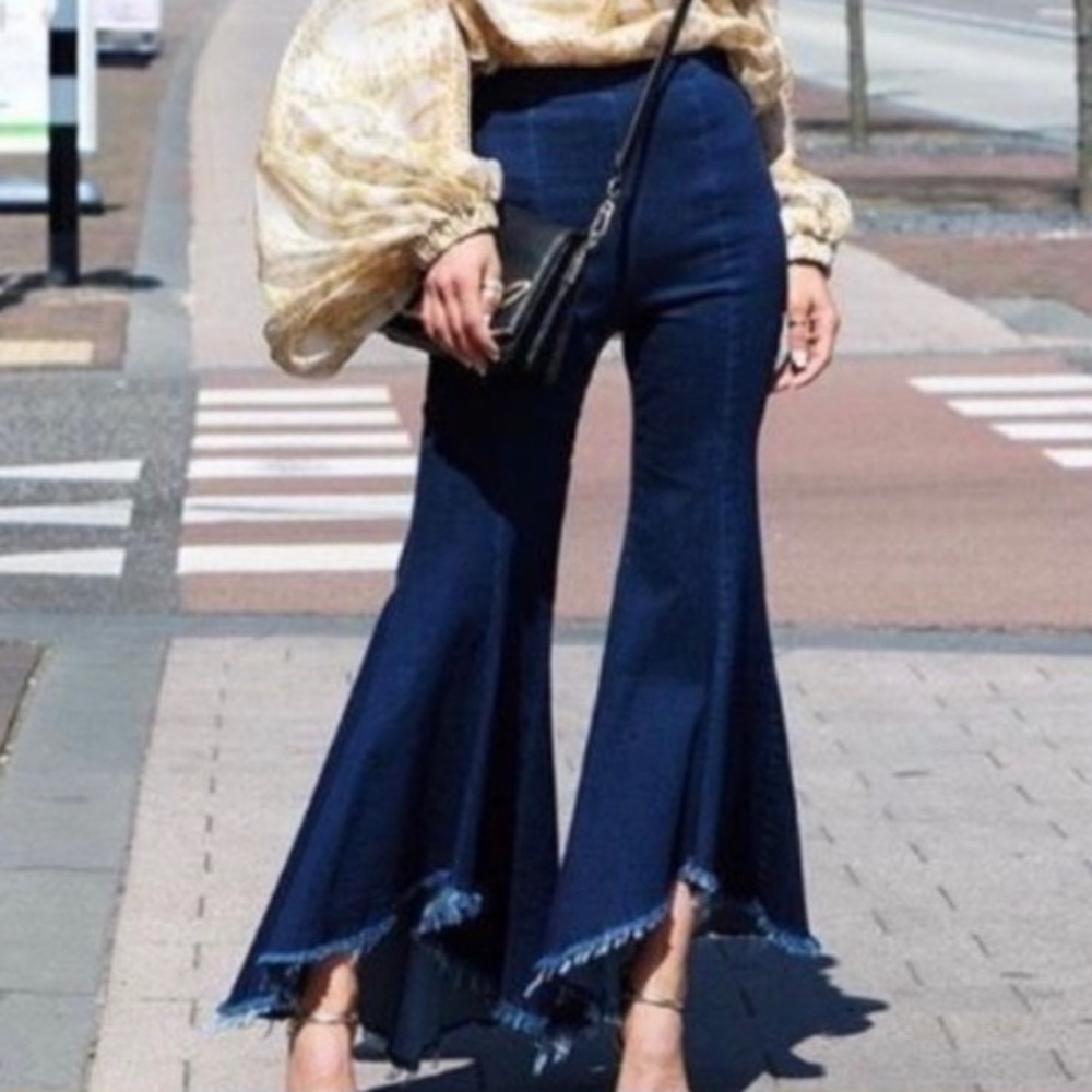 ZARA Raw Edge Open Flare High Waist Jeans